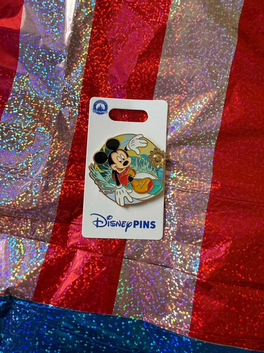 Disney Mickey Pin - Surf
